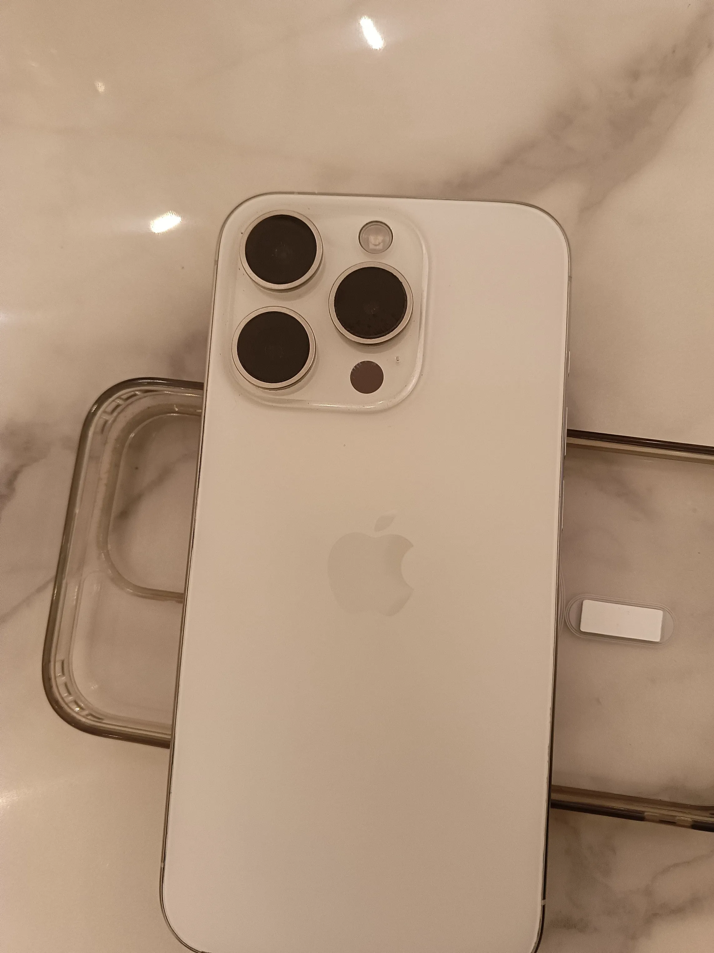 あーや　iPhone15 購入ページ iPhone 15の予約・購入・機種変更 | au