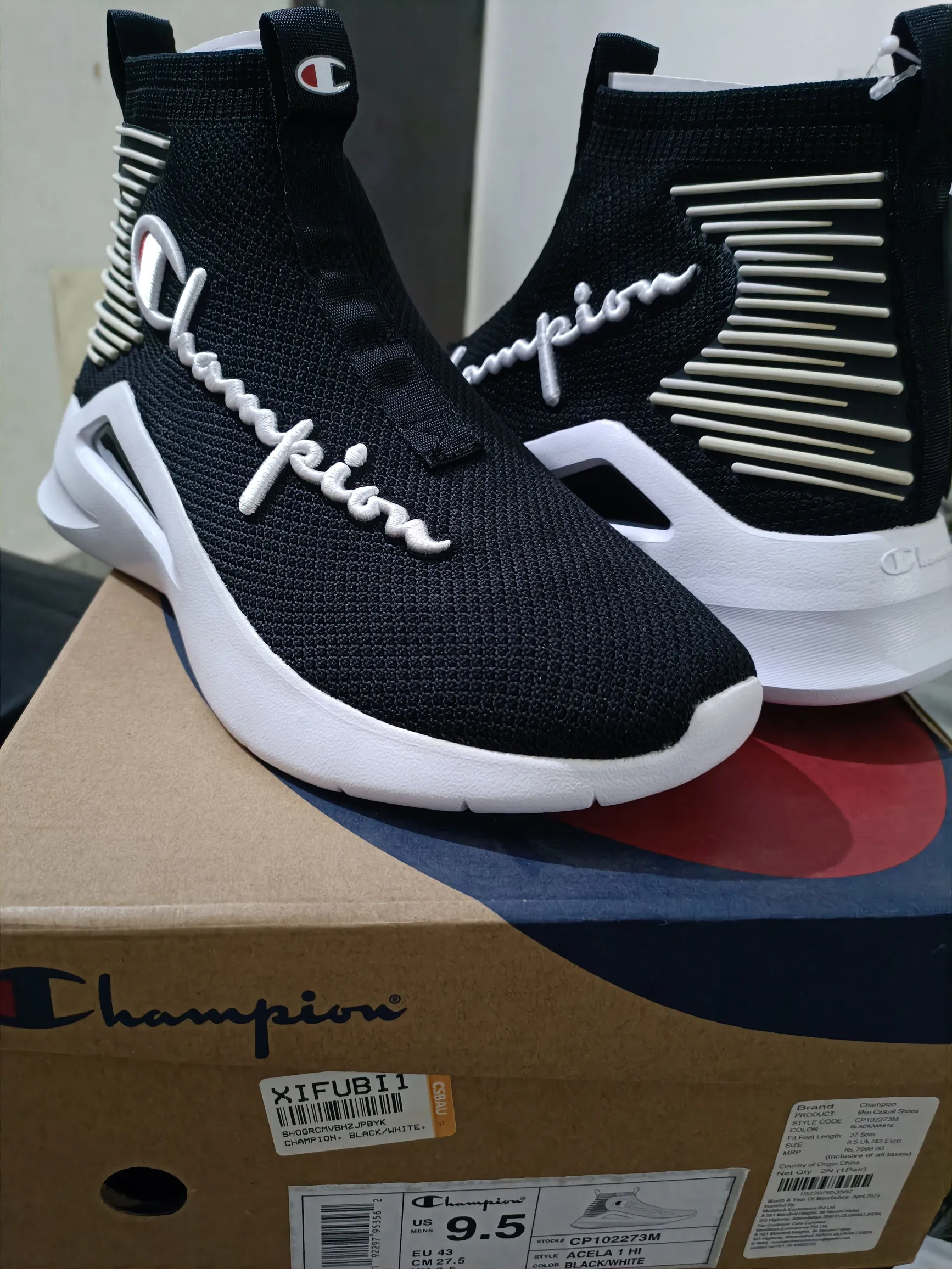 Champion Men's Slip-on Sneakers UK8.5 - Casual Comfort Footwear