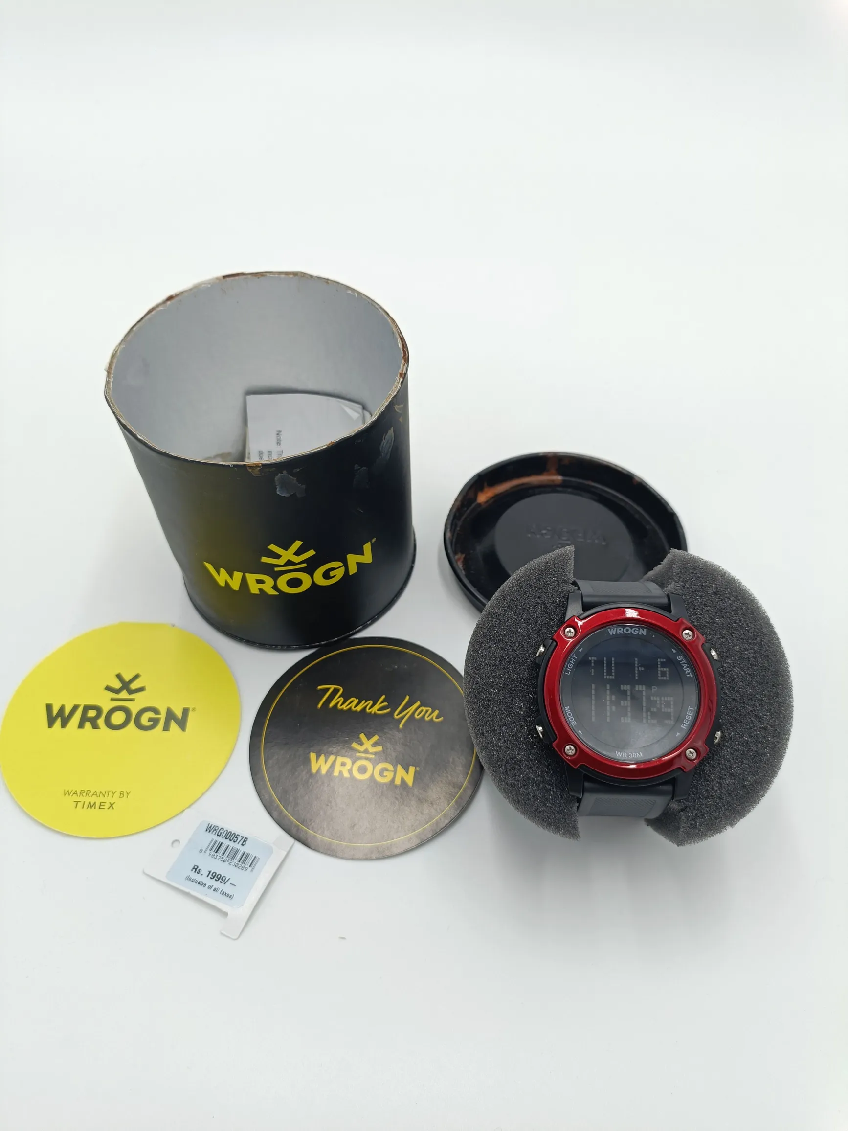 Elegant Men's Digital Watch With Rubber Strap - Ideal For Gifting