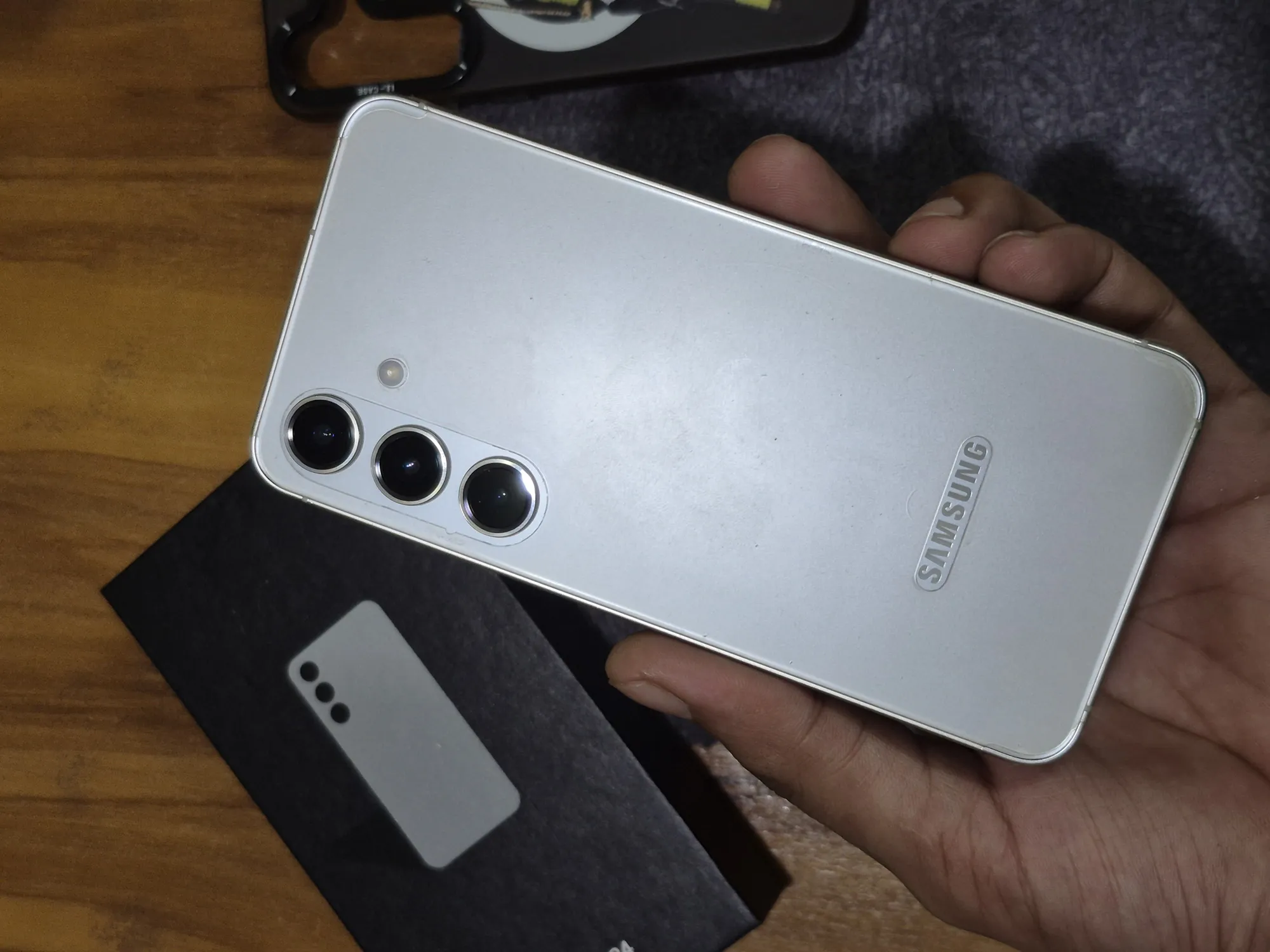 Buy used Samsung Galaxy S24 128GB Marble Grey Like New With Warranty online on Resellpur