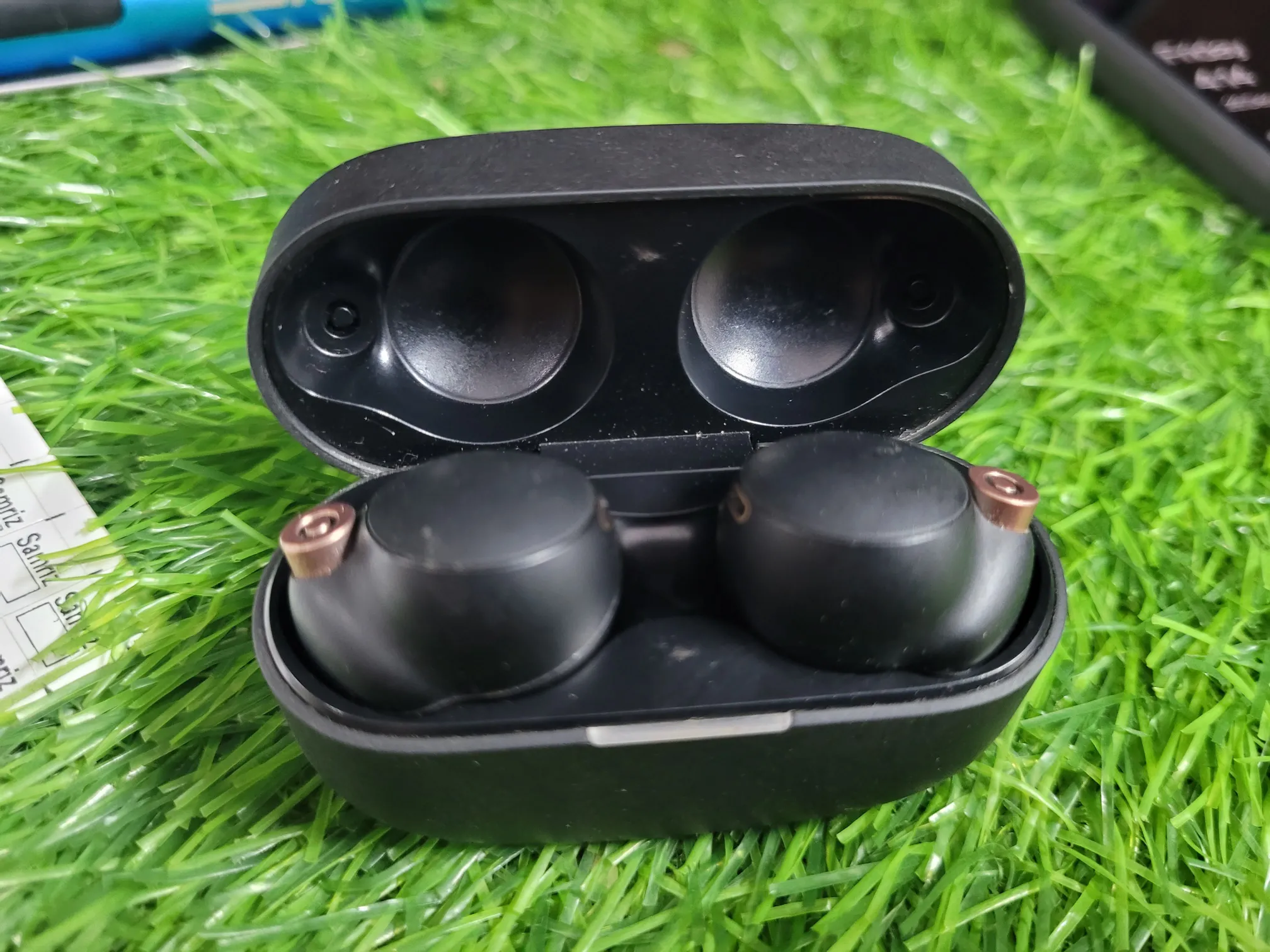 Sold second hand Sony Refurbished Earbuds Black Noise Cancellation on Resellpur