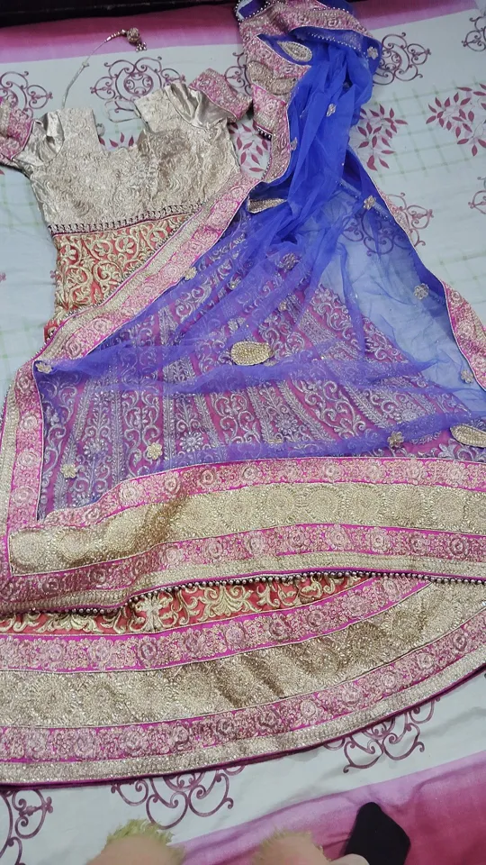 Elegant XXL Stretchable Evening Gown With Detailed Embroidery