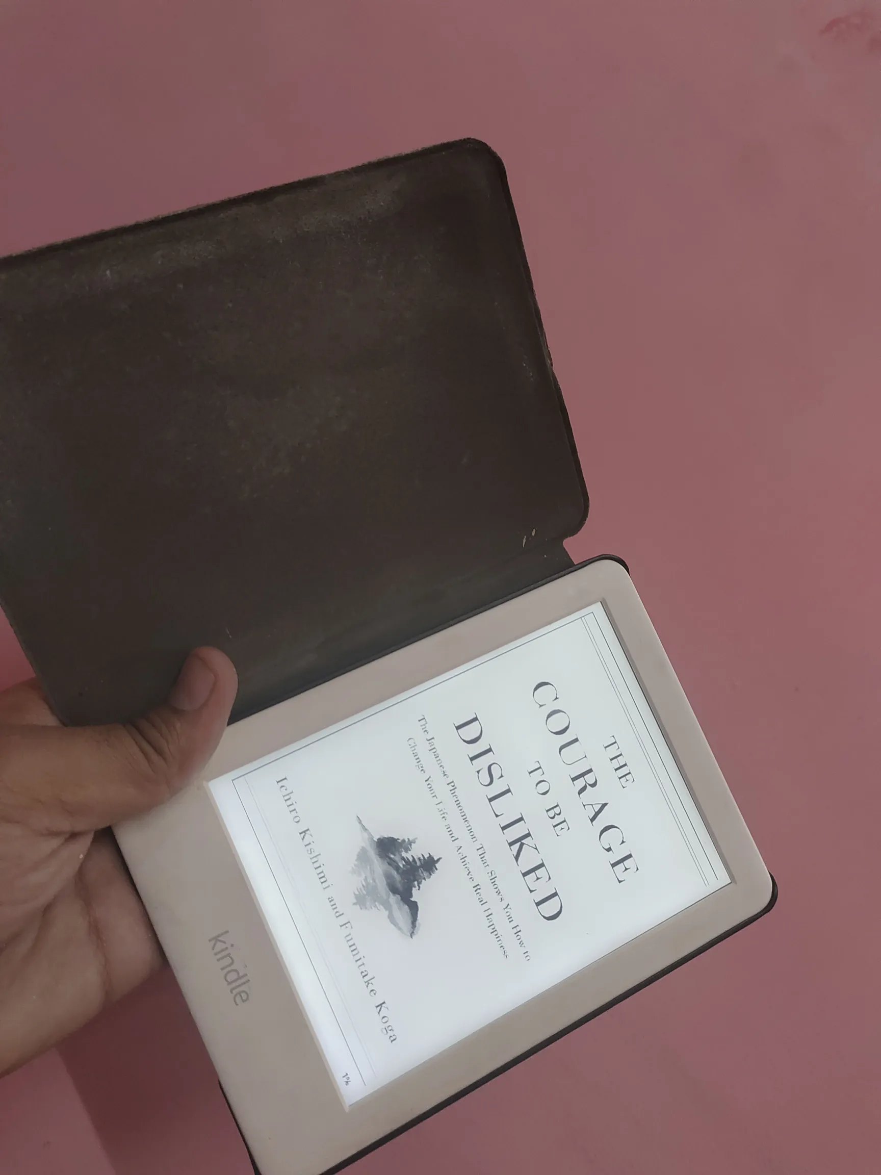 Buy used Kindle 10th Gen Very Good Condition Magnetic Cover Blue Floral Design online on Resellpur