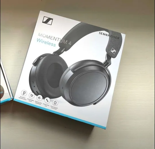 Buy used Sennheiser Momentum 4 - New - Wireless Headphones - Black online on Resellpur