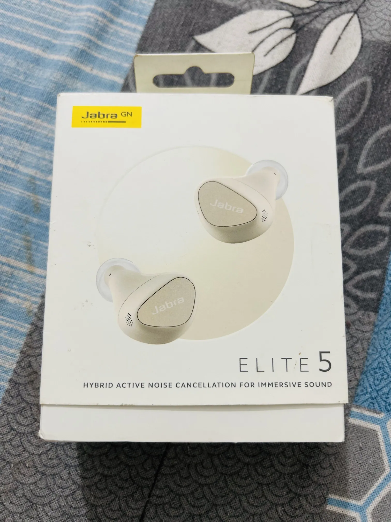 Sold second hand Jabra Elite 5 Active Hybrid ANC Earbuds Like New With Box on Resellpur
