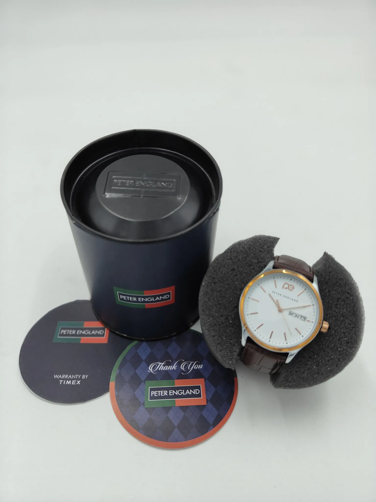 Peter England Men's Leather Analogue Watch - Elegant Design