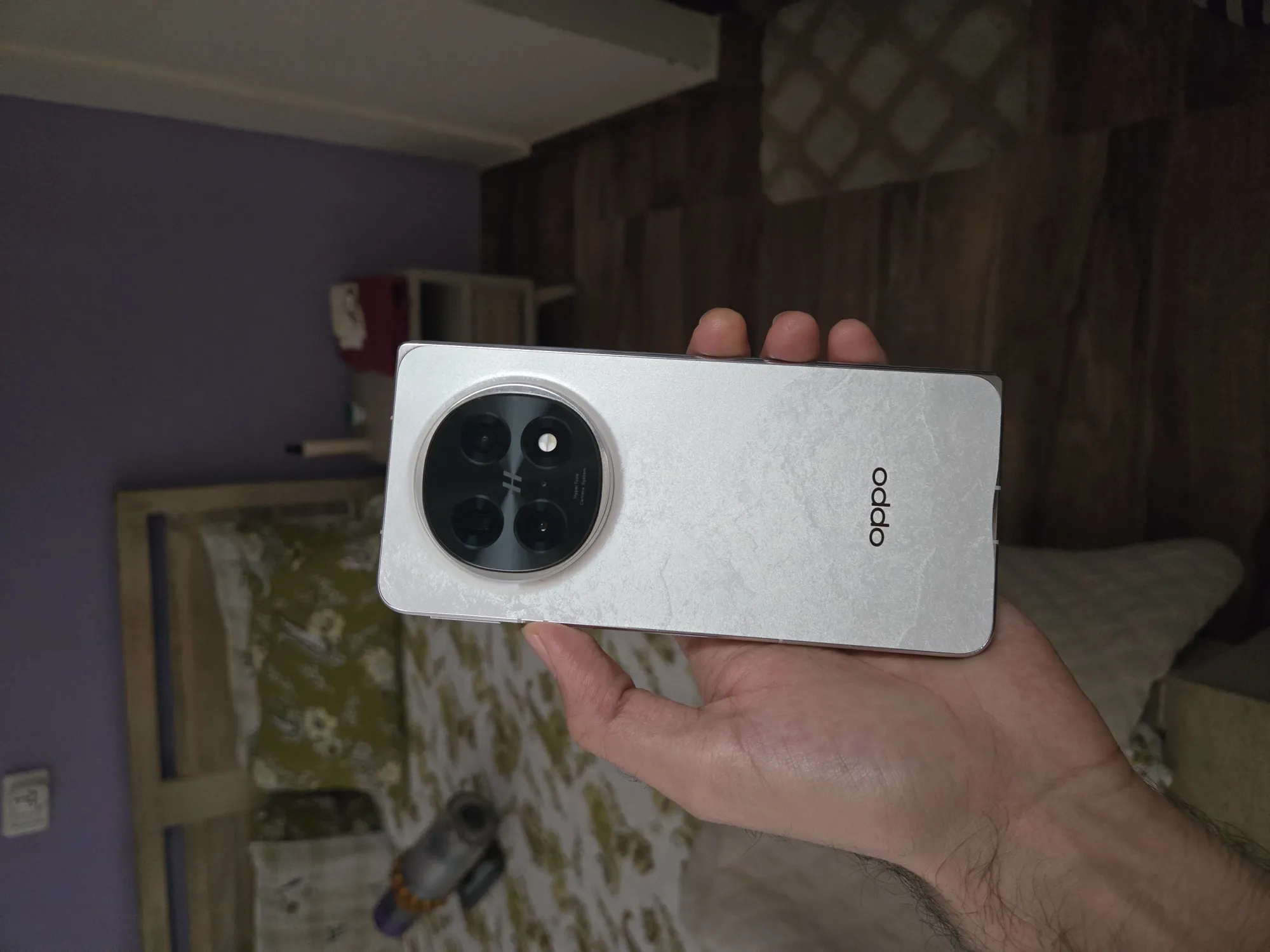 Buy used Oppo Find N5 Fold Mint Condition Smartphone White 16GB/512GB Slimmest Foldable online on Resellpur