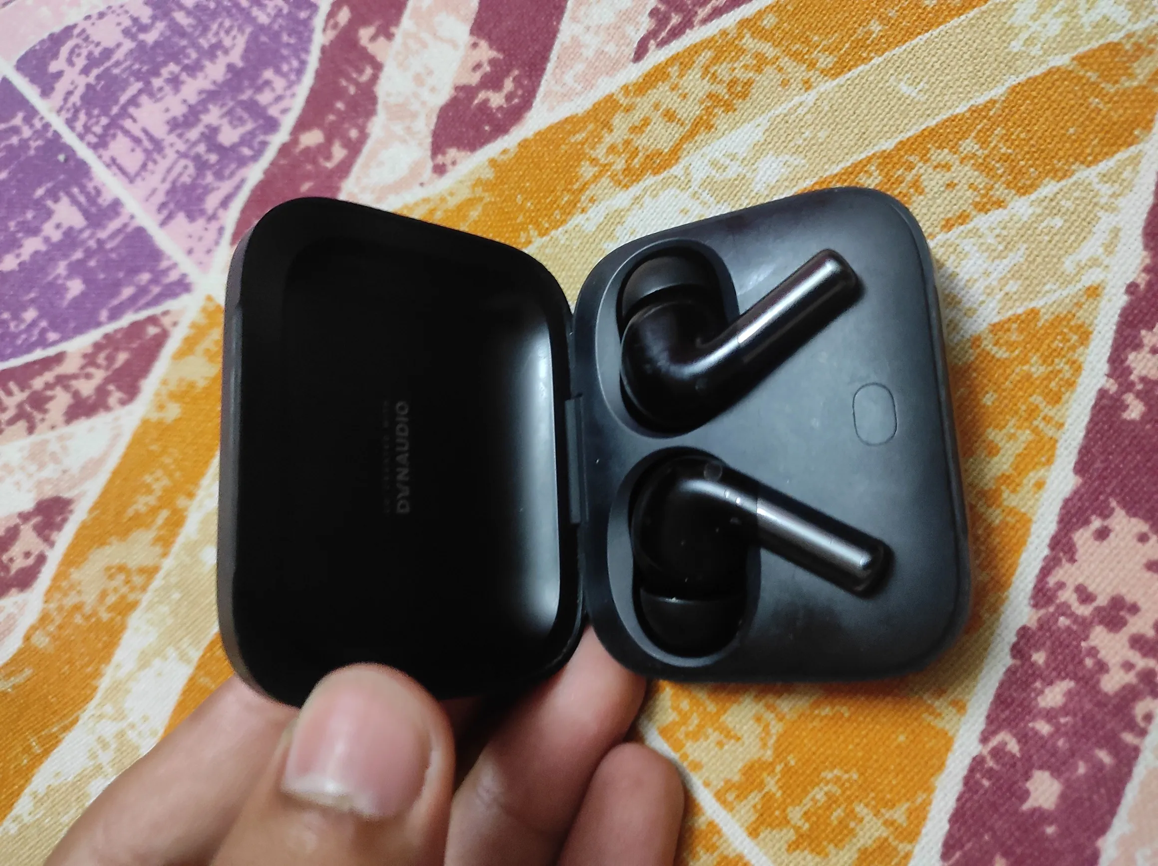 Buy used Oneplus Excellent Condition Wireless Earbuds Black online on Resellpur