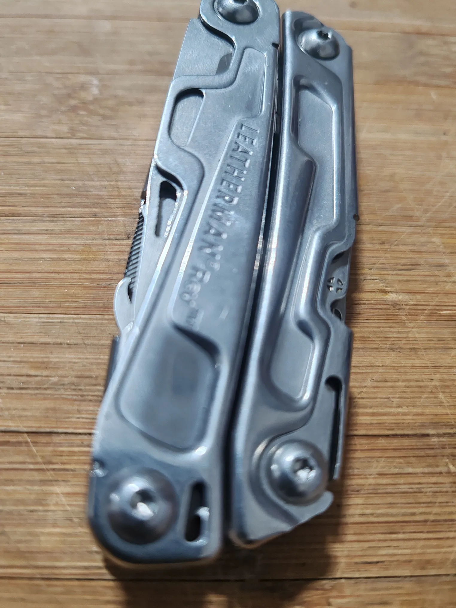 Buy used Leatherman Rev Multi-tool 14-in-1 EDC Pocket Tool Silver online on Resellpur