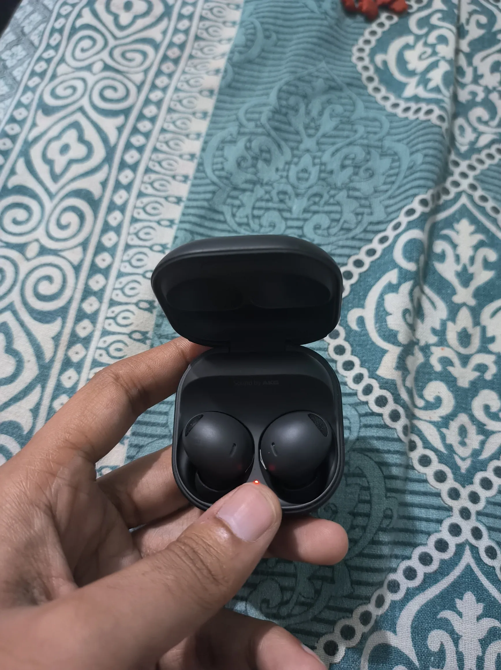 Buy used Samsung Galaxy Buds 2 Pro Black | Used | Perfect Condition online on Resellpur