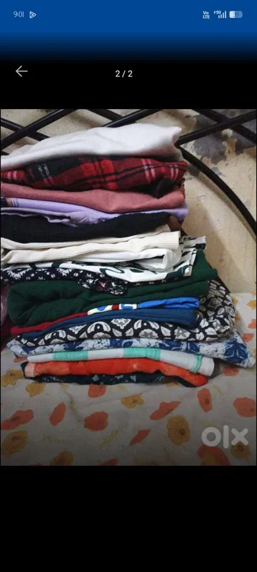 Buy used Crop Tops T-shirts M Multi-color Stretchable online on Resellpur