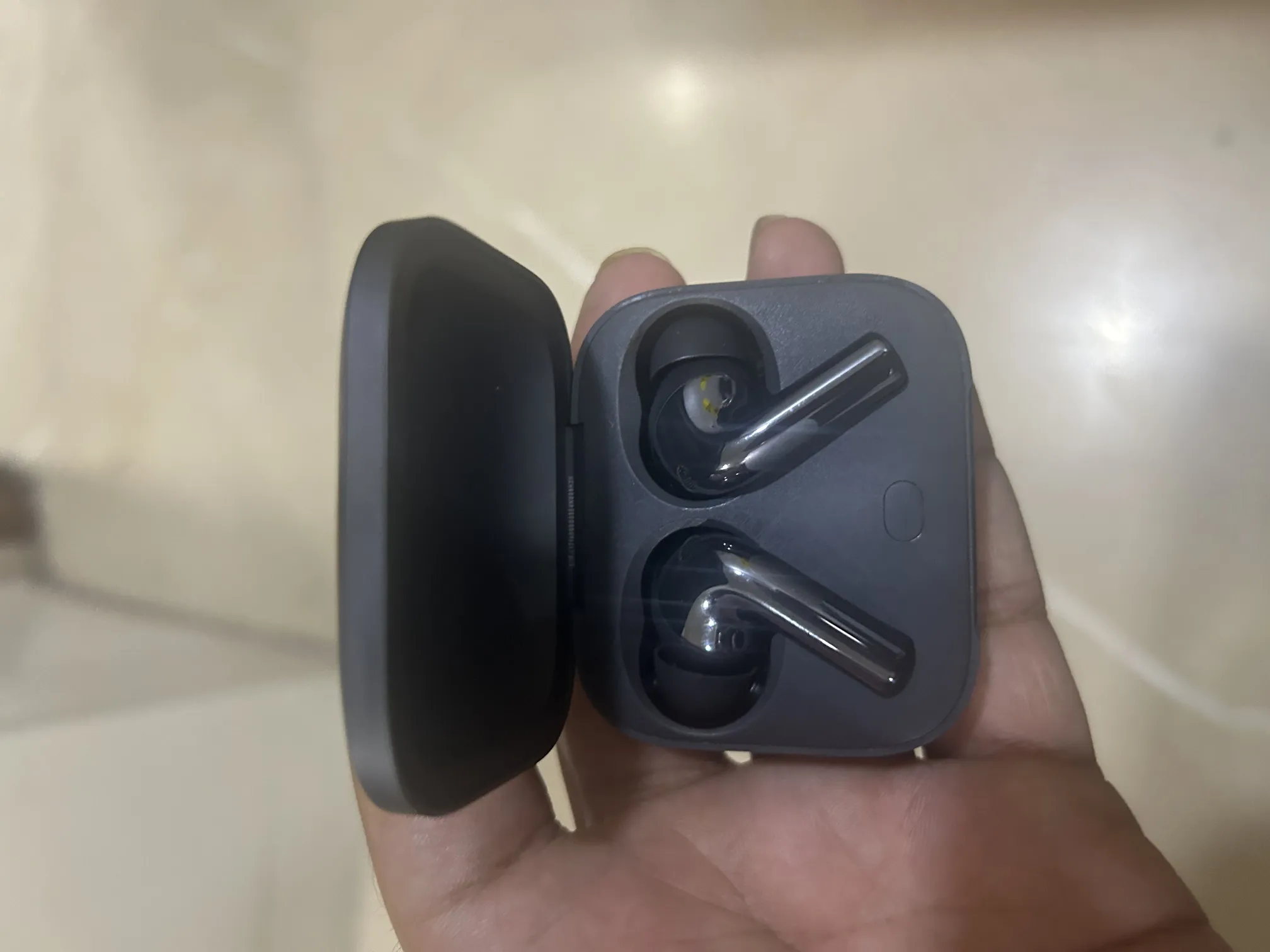 Buy used Oneplus Buds 3 Like New Wireless Earbuds Black online on Resellpur
