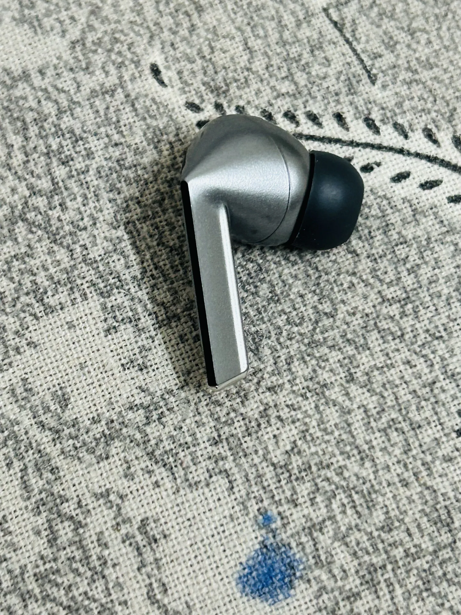 Buy used Samsung Galaxy Buds3 Pro Right Earbud, Silver Black, Like New Condition online on Resellpur