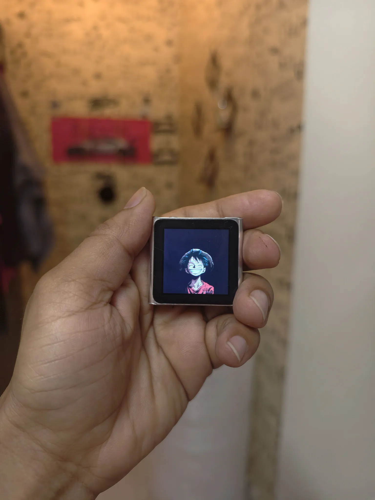 Buy used Apple Ipod Nano 6th Gen 8GB, Pre-owned, Good Condition online on Resellpur