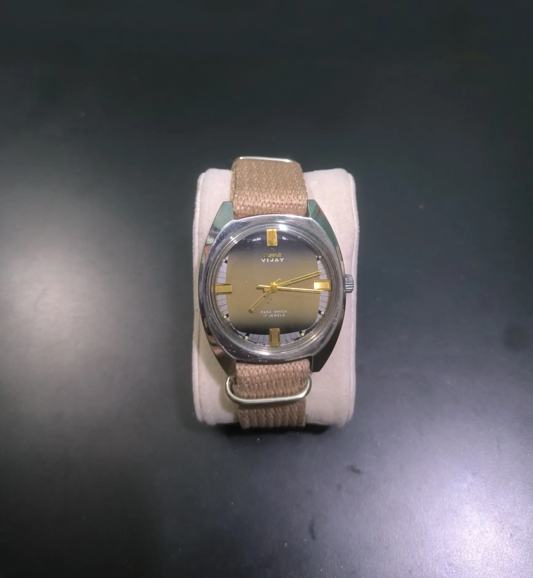 HMT Vijay Hand Winding Vintage 17 Jewels Gold Face Watch