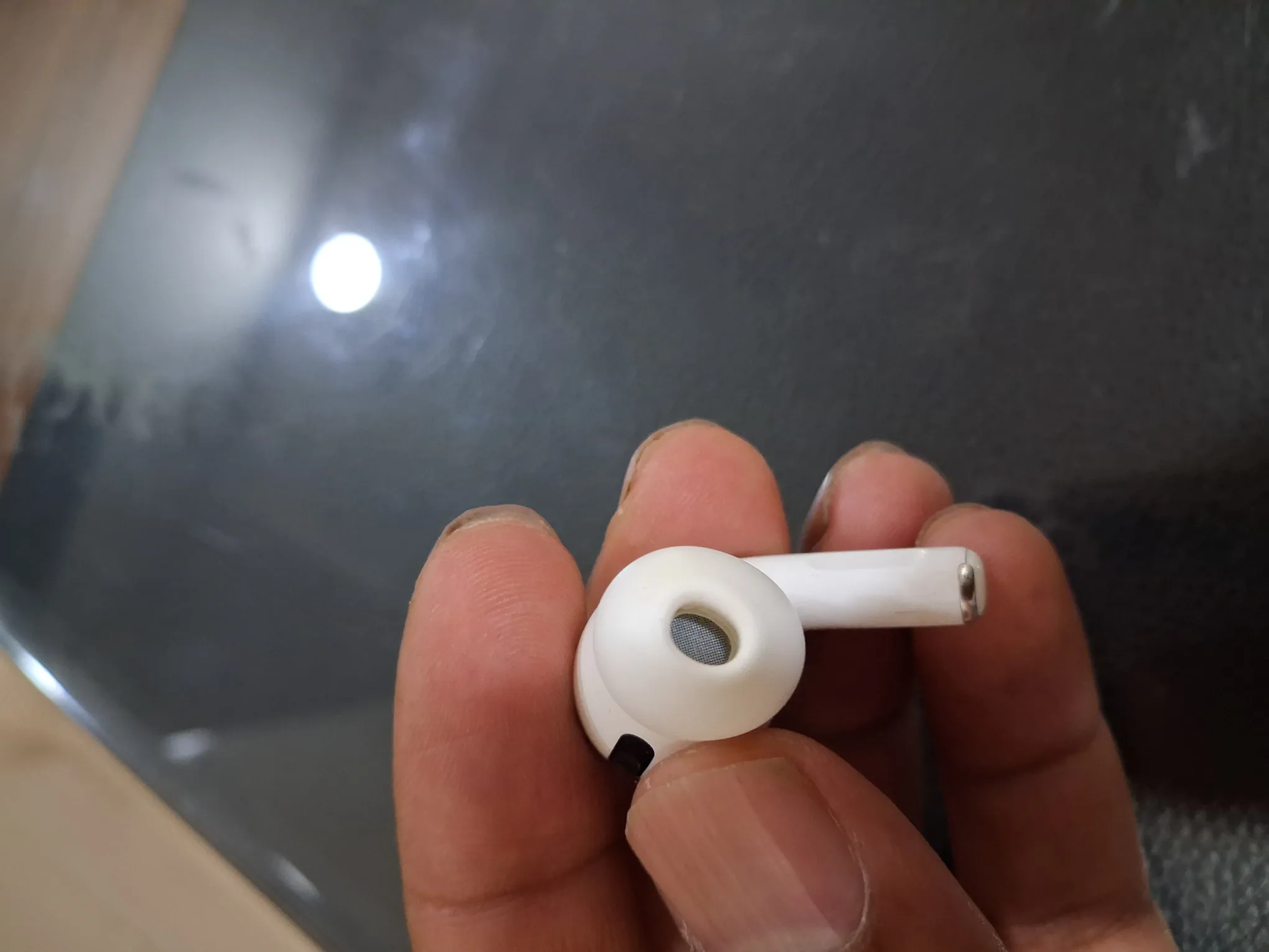 Buy used Apple Airpod Pro 1 Left Bud Model A2084 White Good Condition online on Resellpur