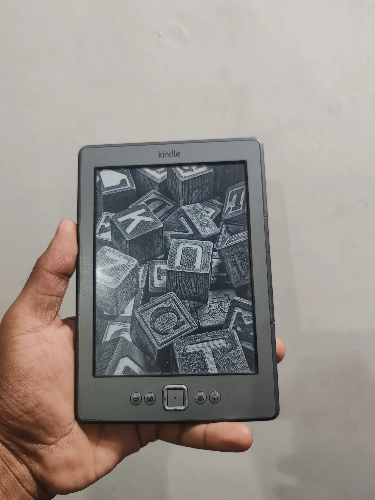 Buy used Kindle 4th Generation - Used - E-reader - Black - Classic Button Navigation online on Resellpur