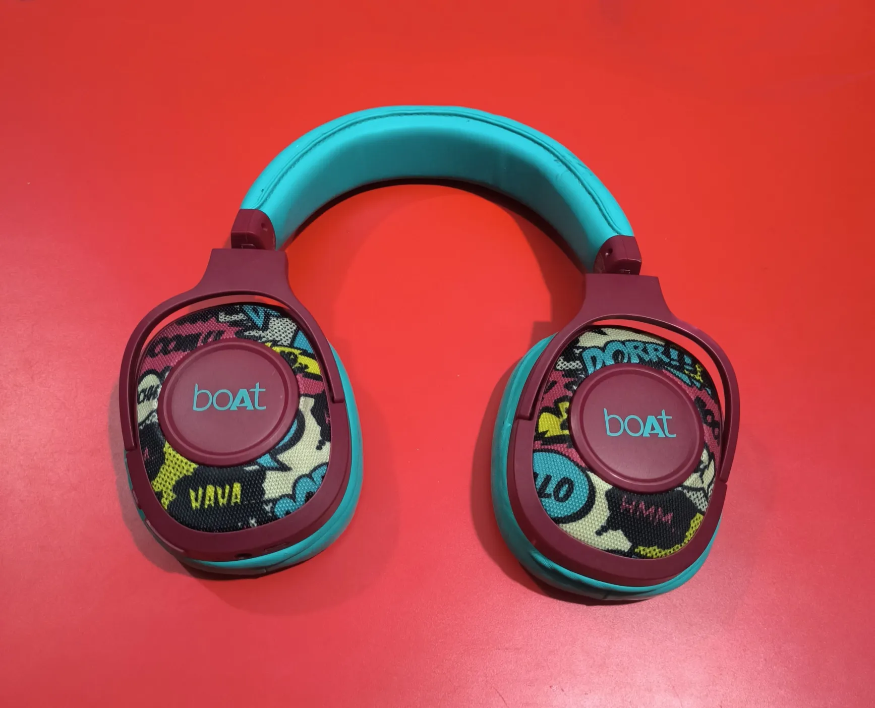 Buy used Boat Rockerz 550 Pre-owned Bluetooth Headphones 50mm Drivers online on Resellpur