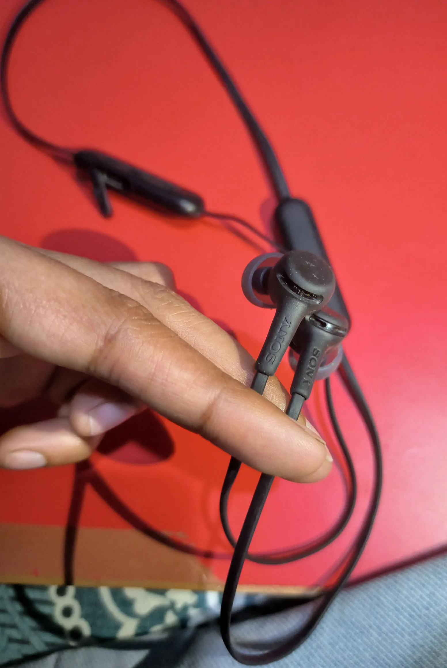 Buy used Sony WI-XB400 | Good Condition | Wireless Neckband Headphones | Black | Extra Bass online on Resellpur