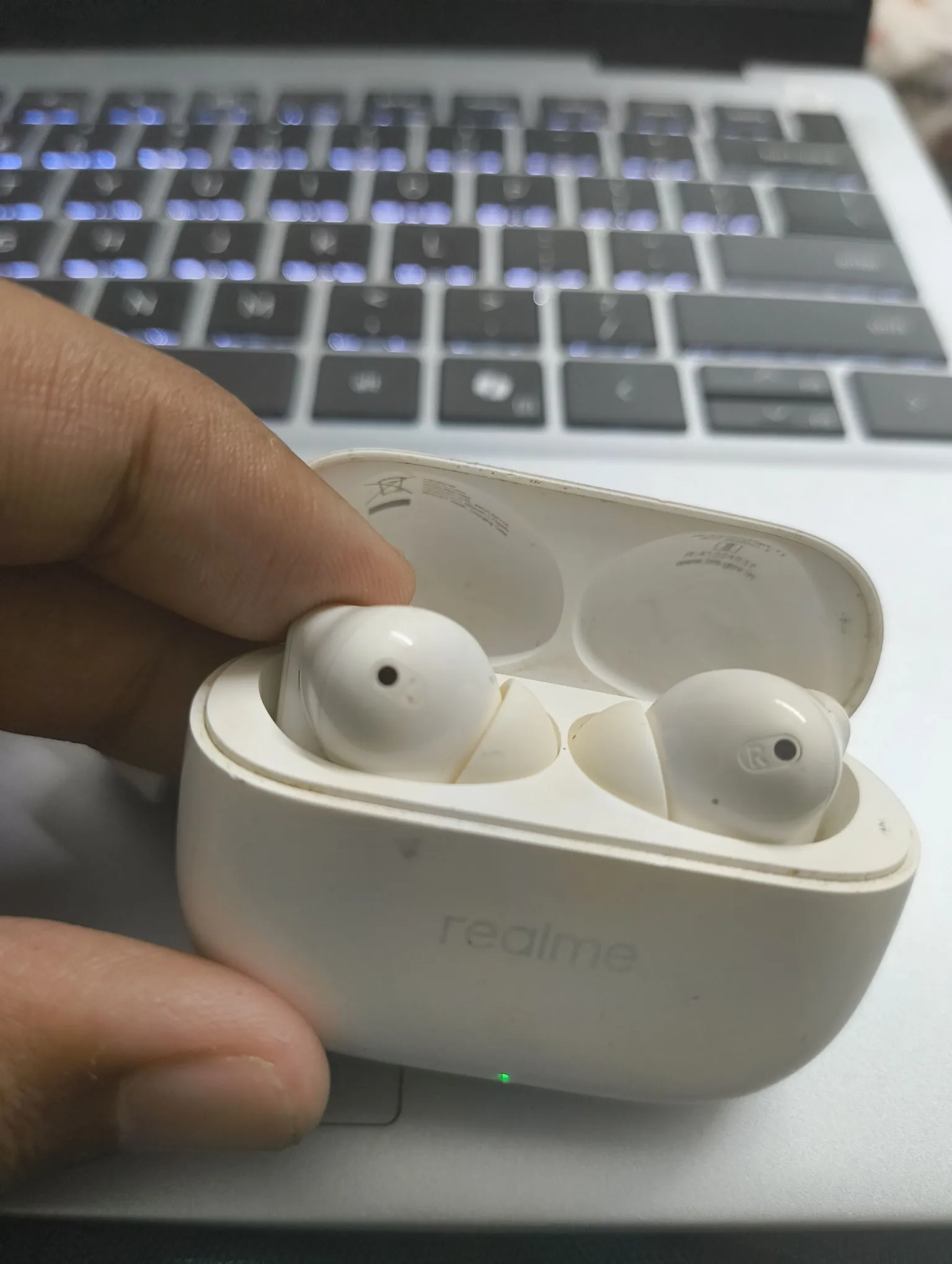 Realme Good Condition Earbuds White