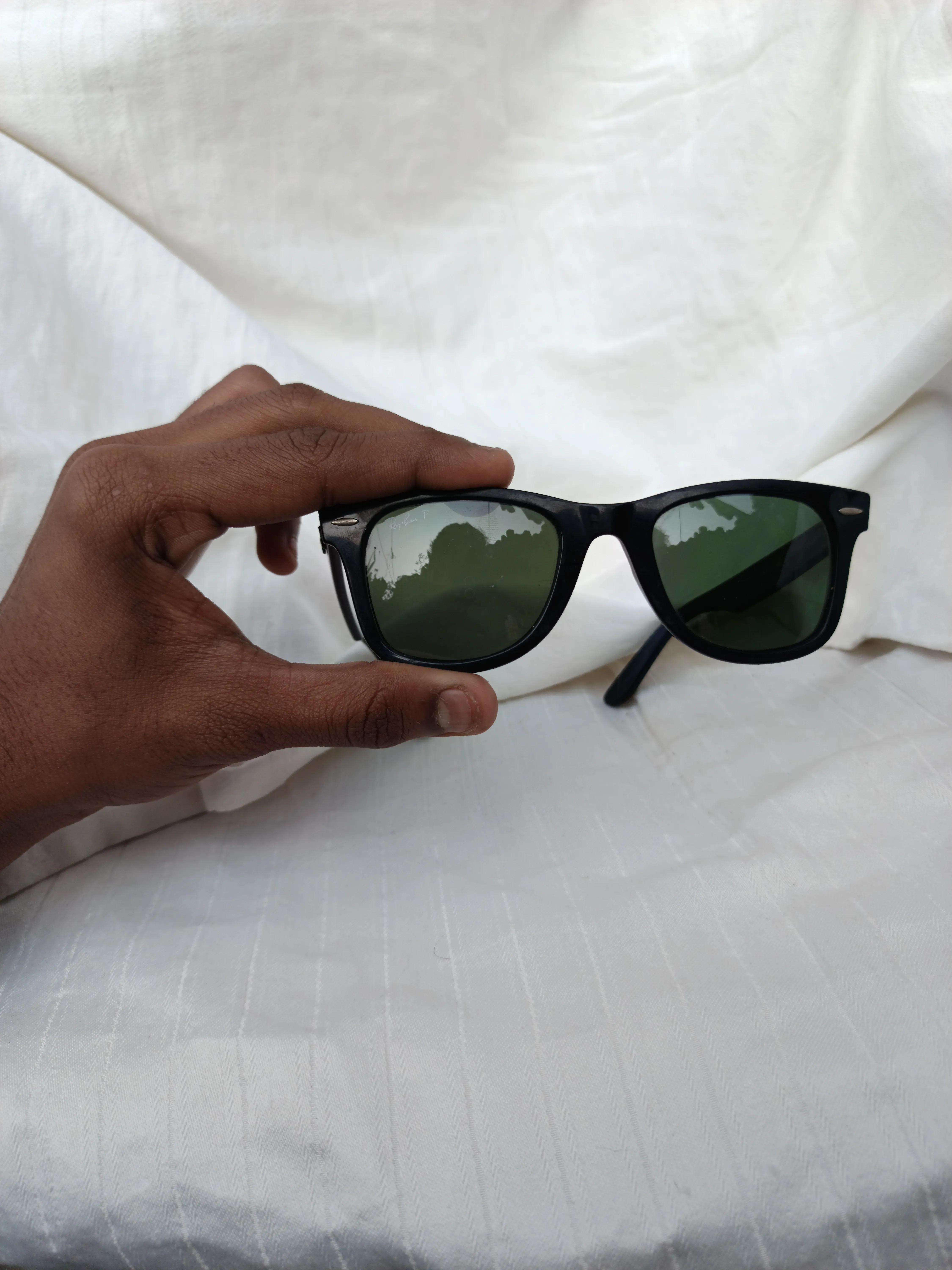 Ray-ban Unisex Medium Glass Polarized Wayfarer Sunglasses RB2140