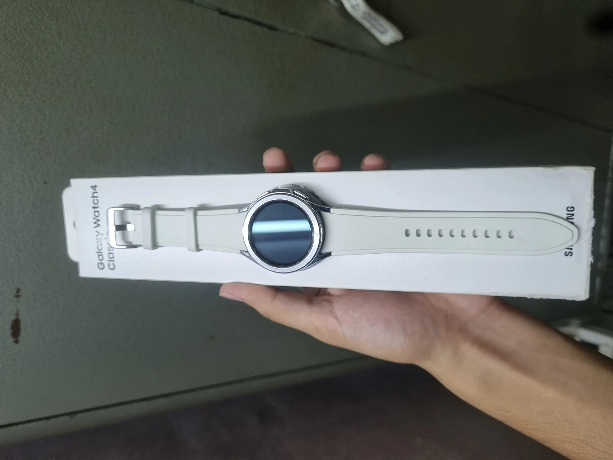 Buy used Samsung Galaxy Watch 4 Classic 42mm Silver Bluetooth GPS Mint Condition online on Resellpur