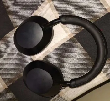 Buy used Sony WH-1000XM5 - Mint Condition - Headphones - Black online on Resellpur