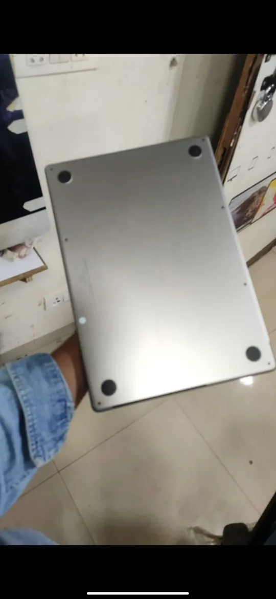 Buy used Apple Macbook Pro M1 Pro 16GB/512GB Silver Excellent Condition online on Resellpur