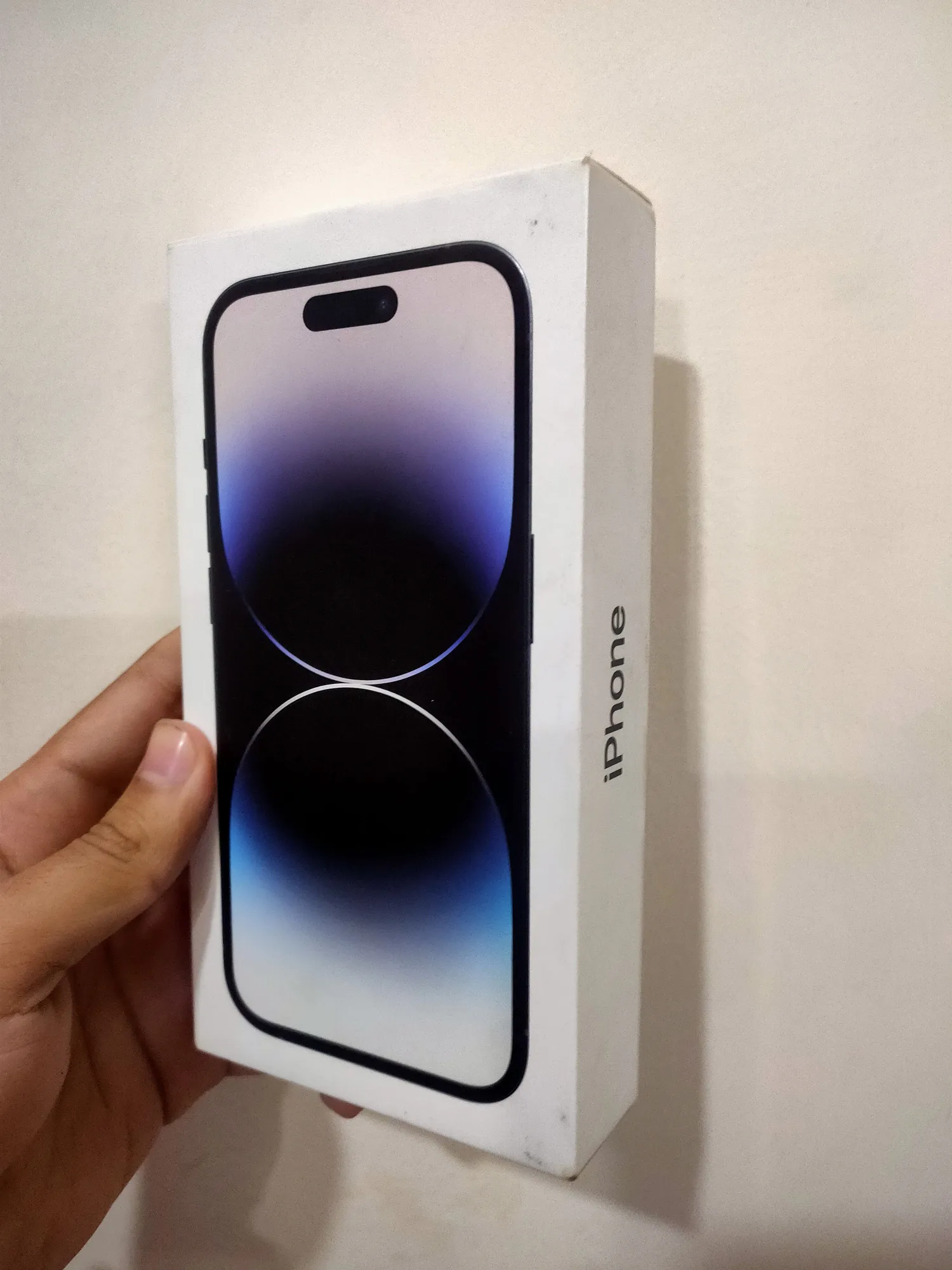 Buy used Apple Iphone 14 Pro Used Black 128GB Esim With Minor Scratches online on Resellpur