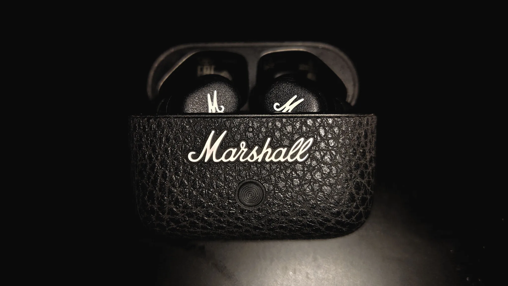 Buy used Marshall Motif II ANC Excellent Condition Wireless Earbuds Black online on Resellpur