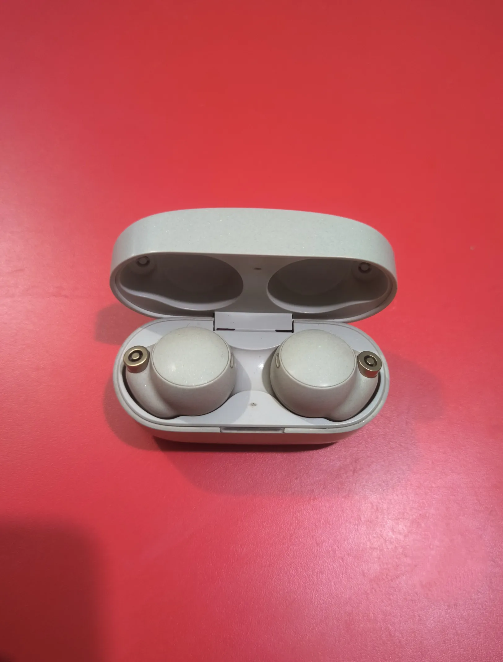 Sold second hand Sony WF-1000XM4 Refurbished Noise-cancelling Earbuds on Resellpur