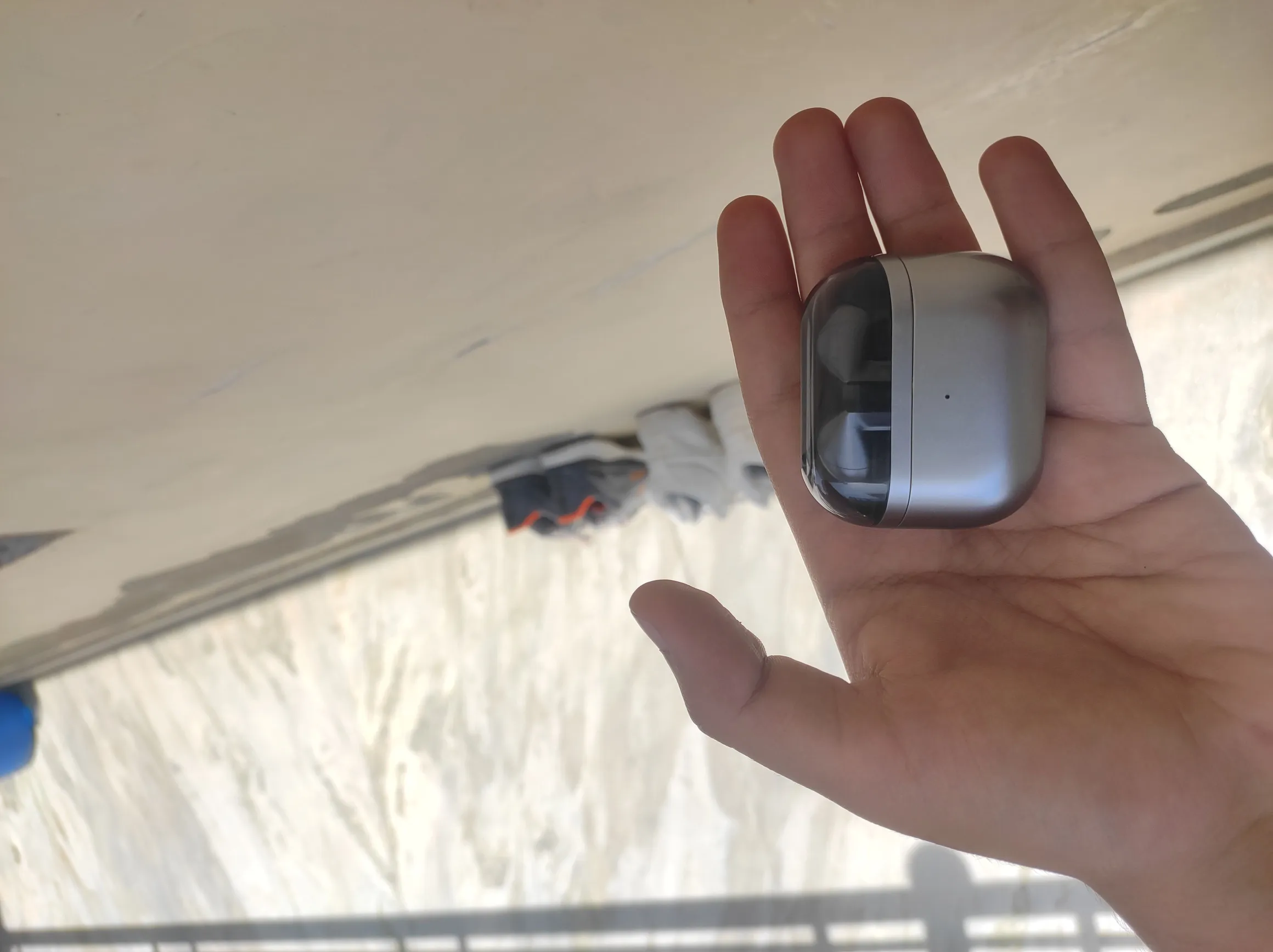 Buy used Samsung Galaxy Buds 3 Pro Good Condition Wireless Earbuds Silver online on Resellpur