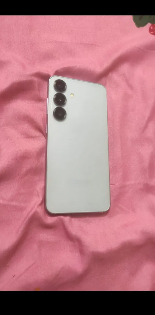 Buy used Samsung S25 New Mobile Phone 12GB RAM 256GB Silver online on Resellpur