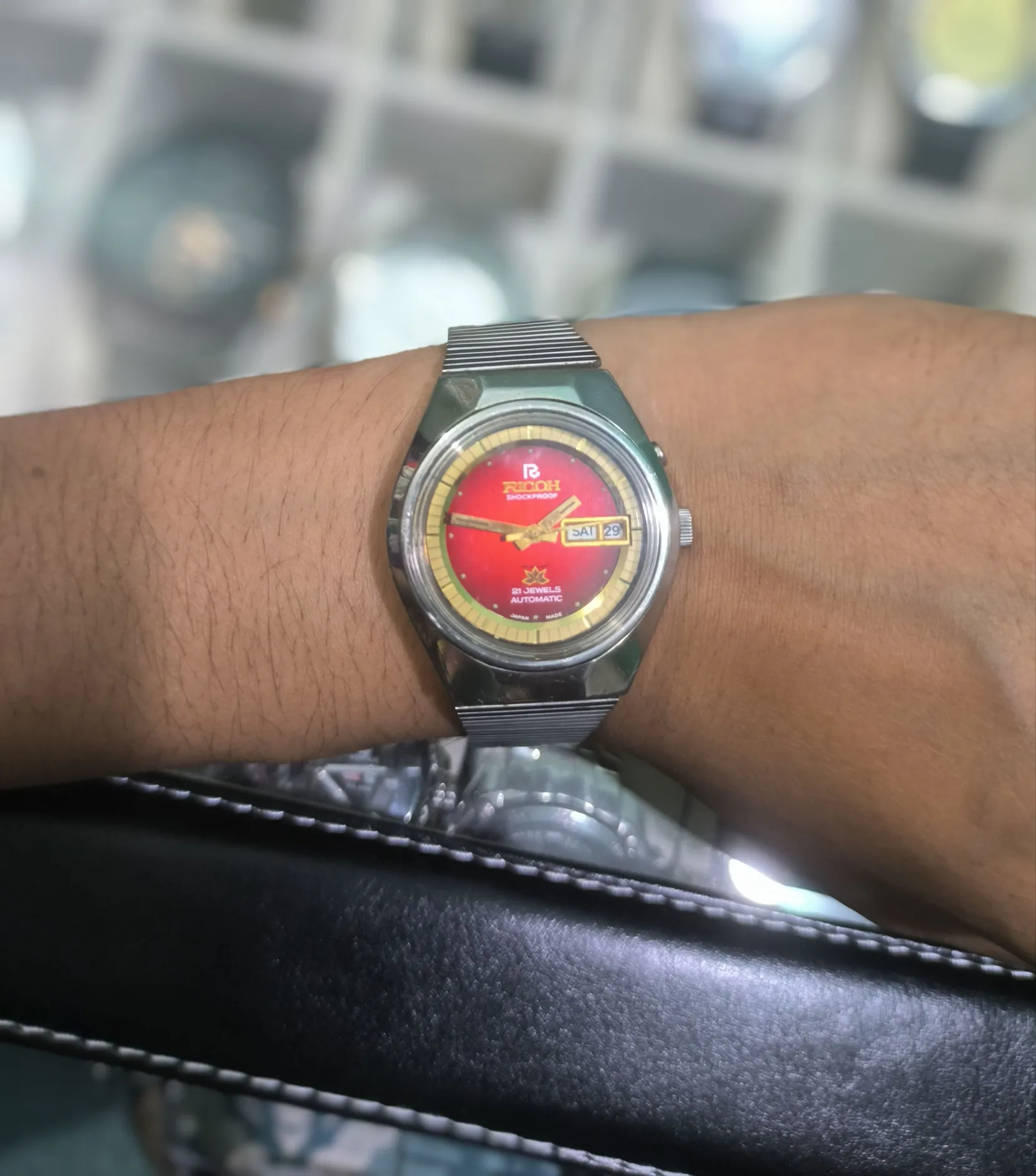 Buy used Ricoh Vintage Automatic 21 Jewels Men's Wrist Watch Reddish Dial online on Resellpur
