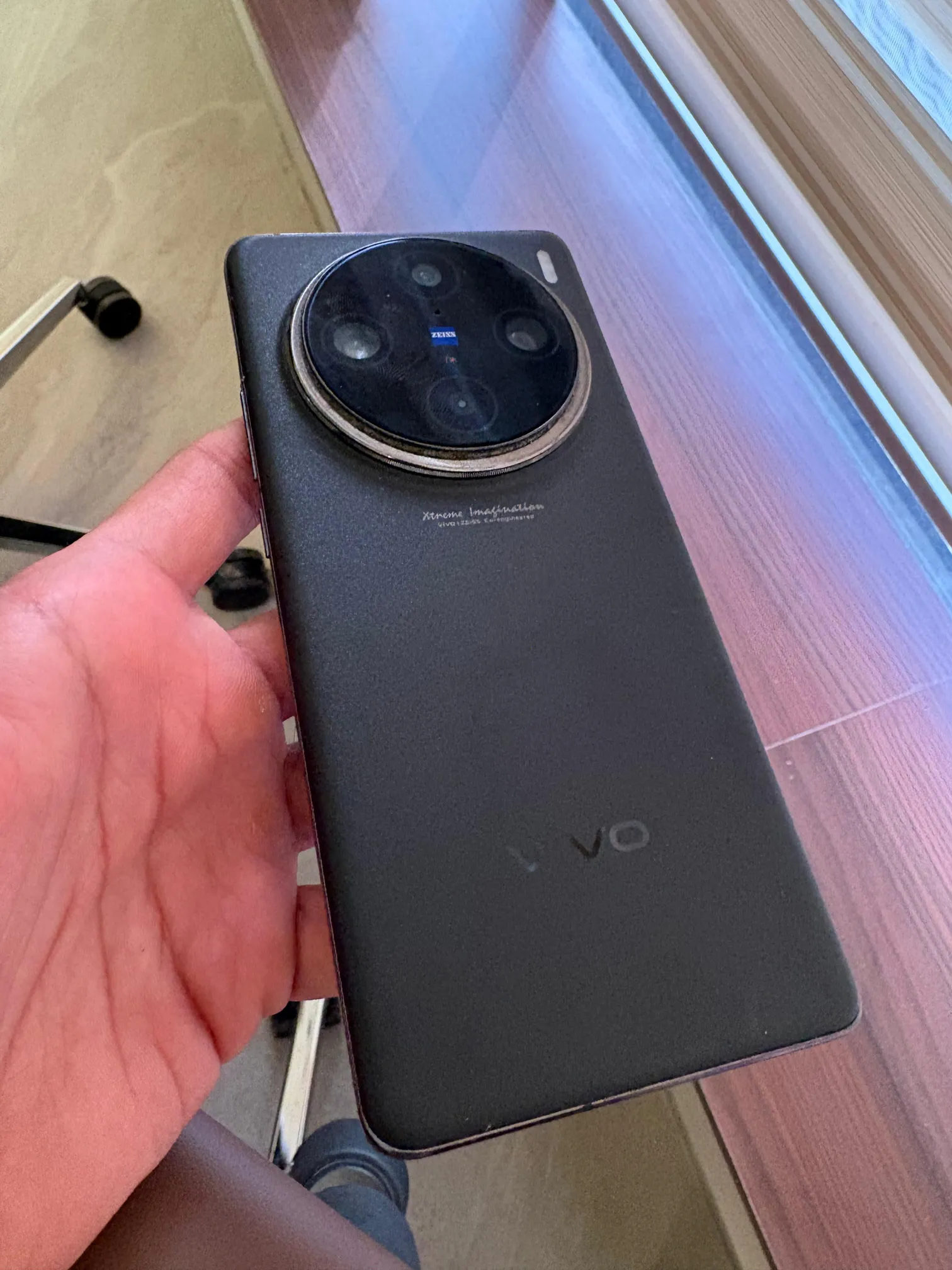 Buy used Vivo X100 Pro Smartphone - Perfect Condition - Black - 512GB - 16GB RAM - Original With Bill online on Resellpur