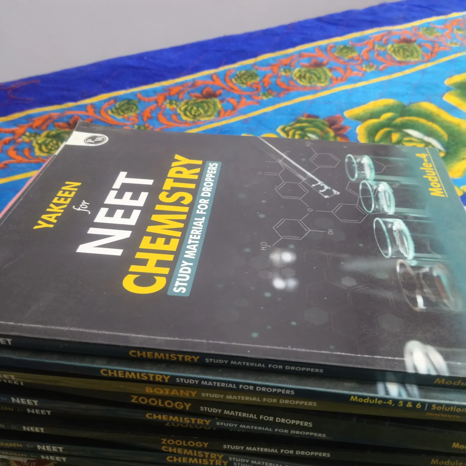 Physicswallah Yakeen NEET Chemistry Study Material For Droppers Modules