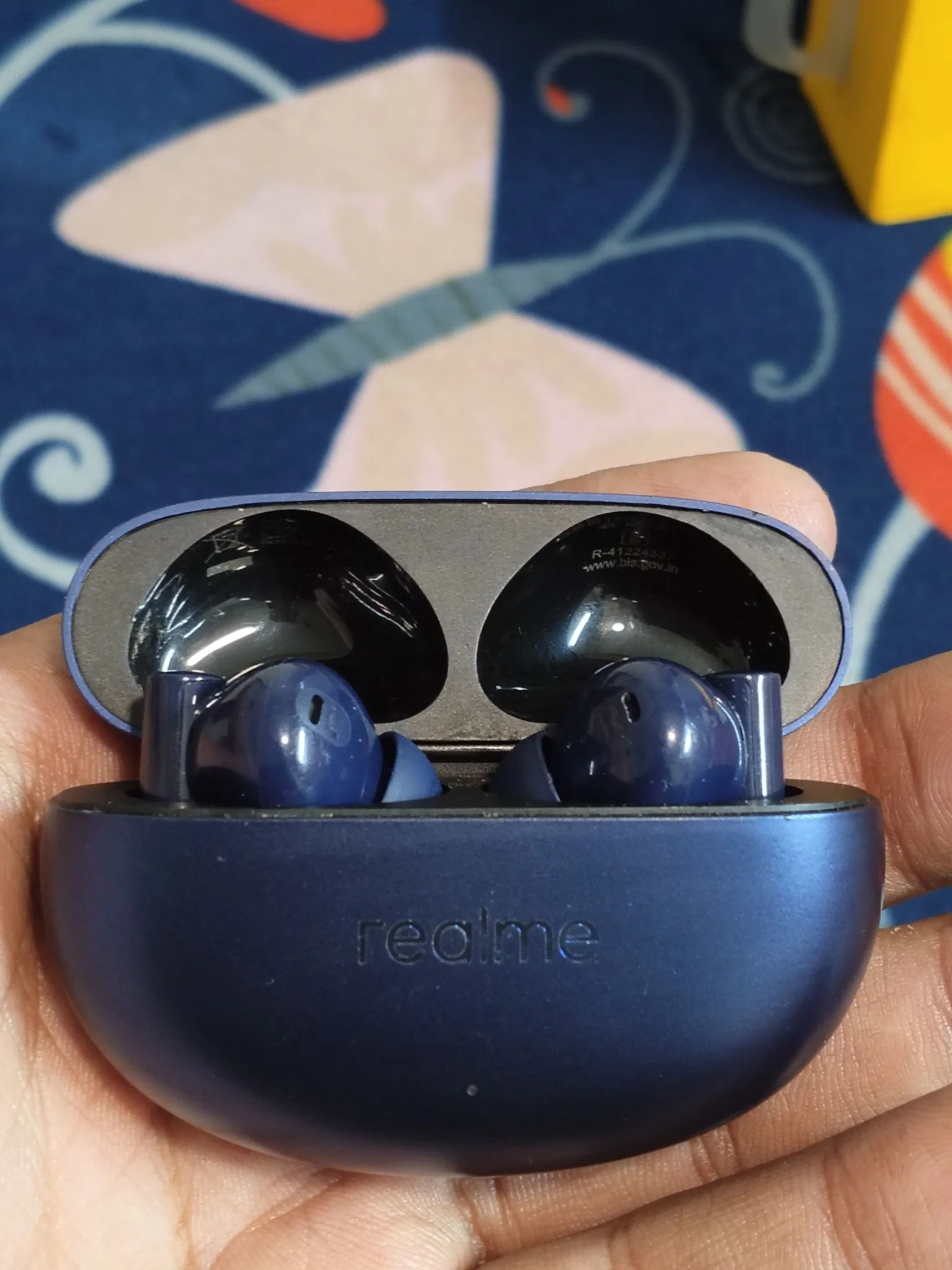 Buy used Realme buds Air5 online on Resellpur