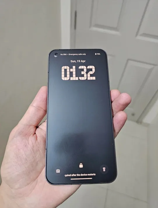 Sold second hand Nothing Phone 1 - Used - Smartphone - Black - 8GB RAM - 128GB Storage - Good Condition on Resellpur