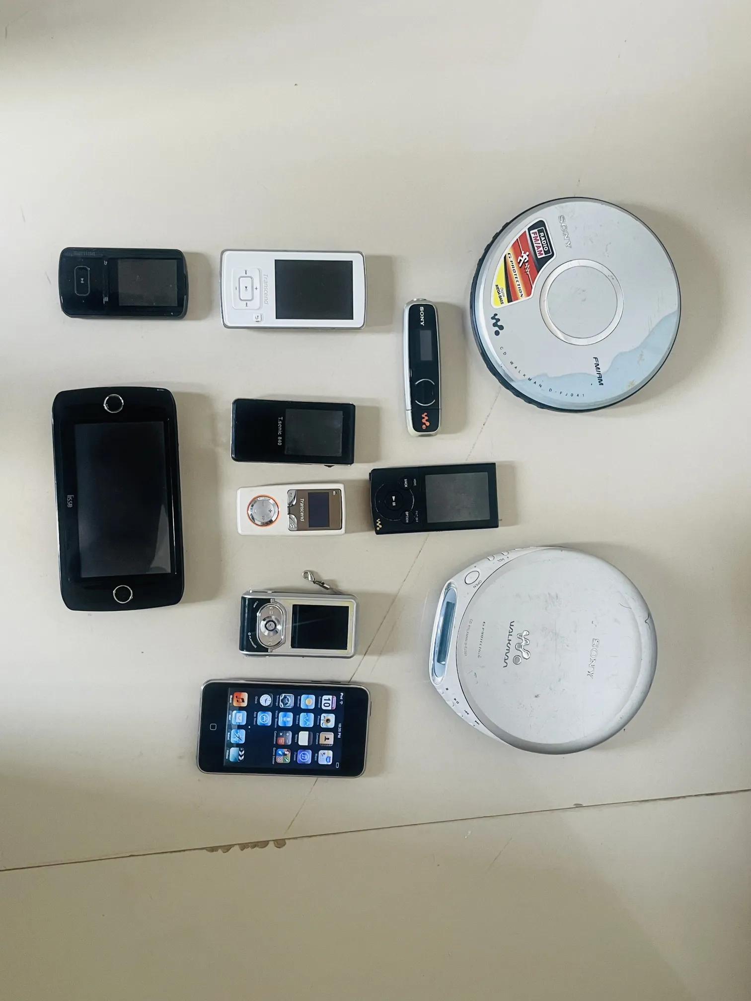 Buy used Vintage Sony Walkman & Transcend MP3 Player Bundle - 2000s Electronics online on Resellpur