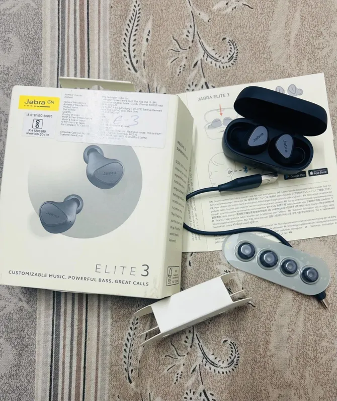 Sold second hand Jabra Elite 3 Pre-owned Wireless Earbuds Blue Like New on Resellpur