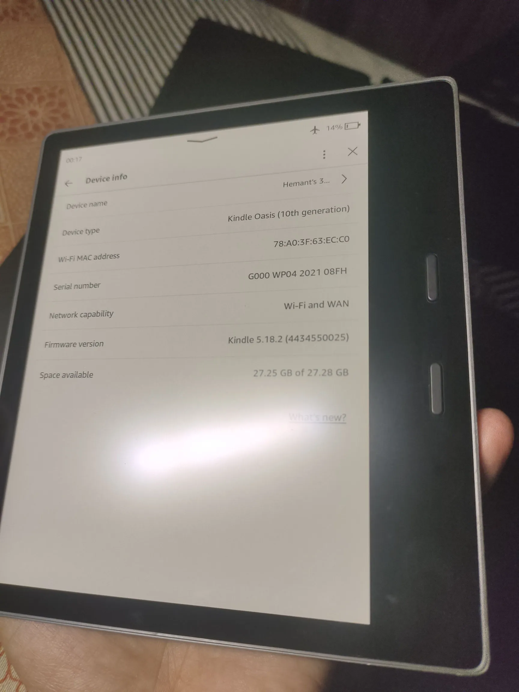 Buy used Amazon Kindle Oasis 10th Generation, Dark Grey, Very Good Condition With Cover online on Resellpur