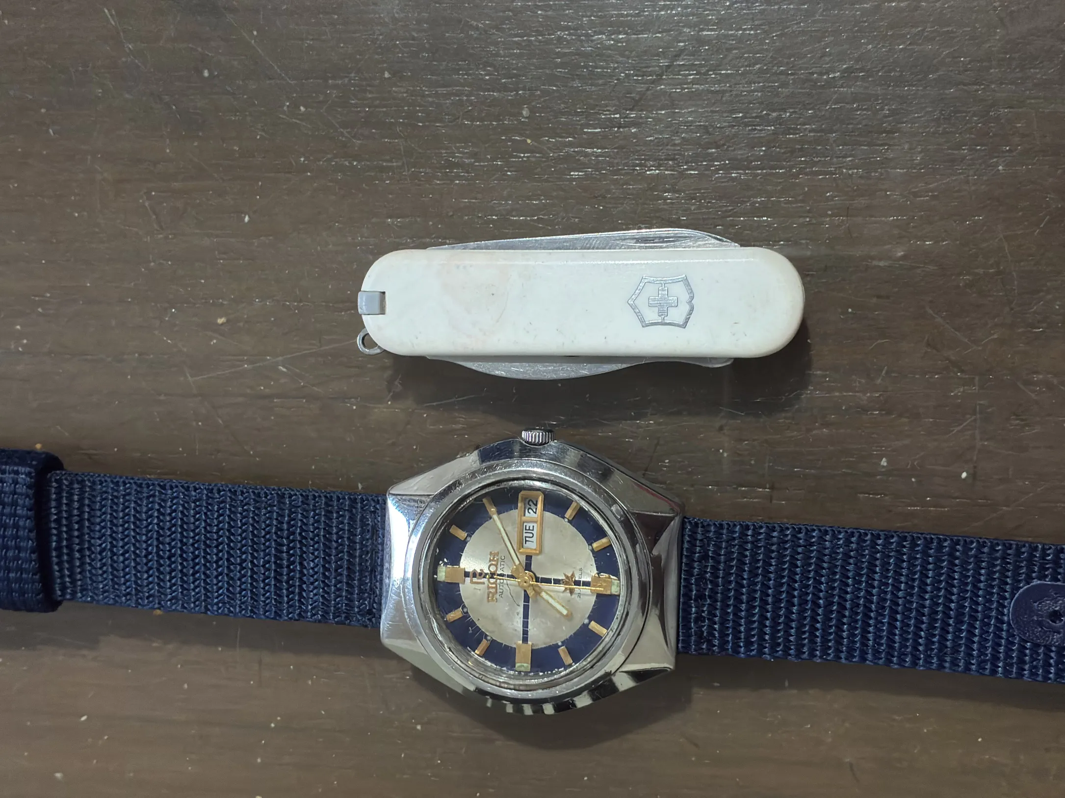 Buy used Ricoh Automatic Japanese Watch With Diamond Cut Crystal And Blue Strap online on Resellpur