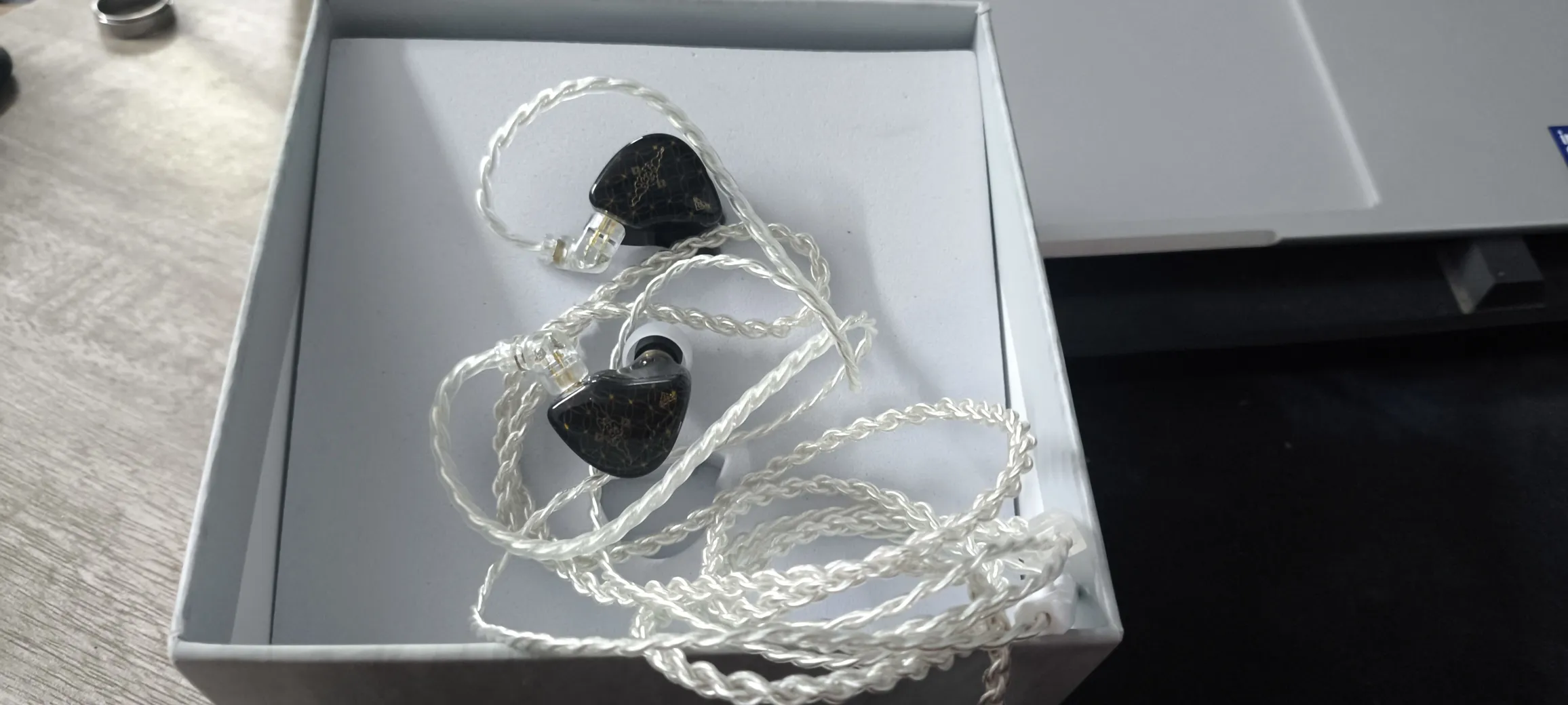 Buy used TANGZU Wan'er SG Hifi Earphones - Flawless Condition - Black - 10mm Dynamic Driver online on Resellpur