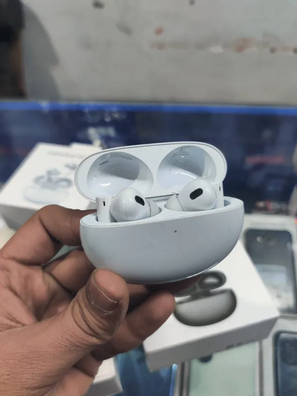 Sold second hand Realme Buds Air 6 Pro - Good Condition - Wireless Earbuds - Blue - Key Feature: Excellent Sound Quality on Resellpur