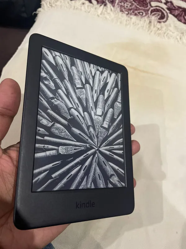 Sold second hand Kindle 10th Gen Basic E-reader - Lightly Used, Original Charger Included on Resellpur
