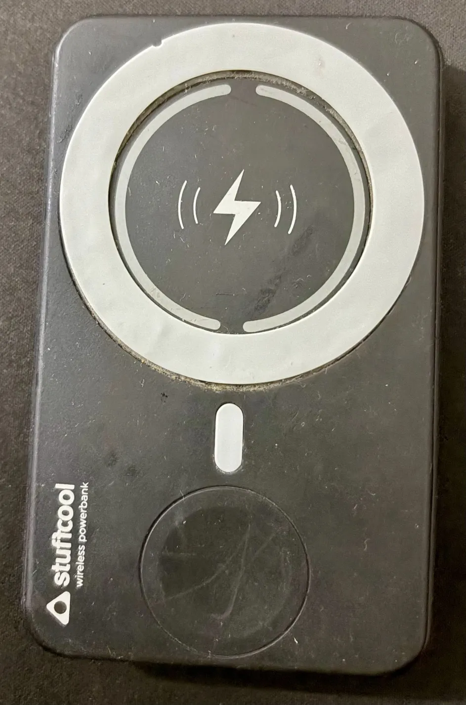 Buy used Stuffcool Wireless Power Bank Magsafe Iphone Apple Watch Charger Black online on Resellpur