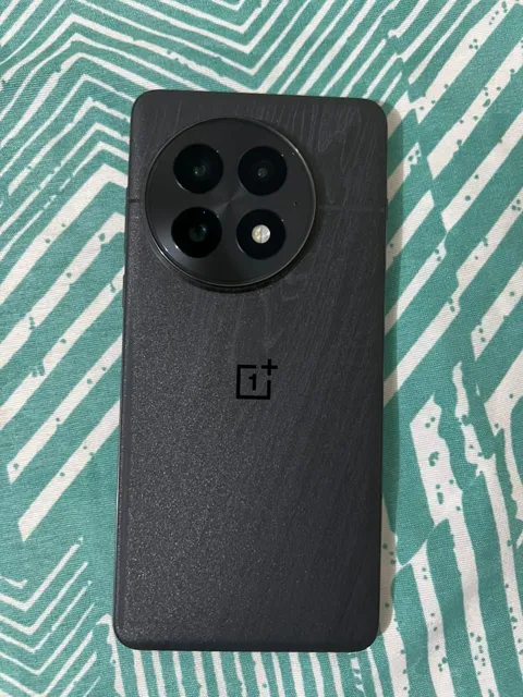 Buy used Oneplus 13 Pristine Condition Smartphone Black Eclipse 16GB/512GB With Warranty online on Resellpur
