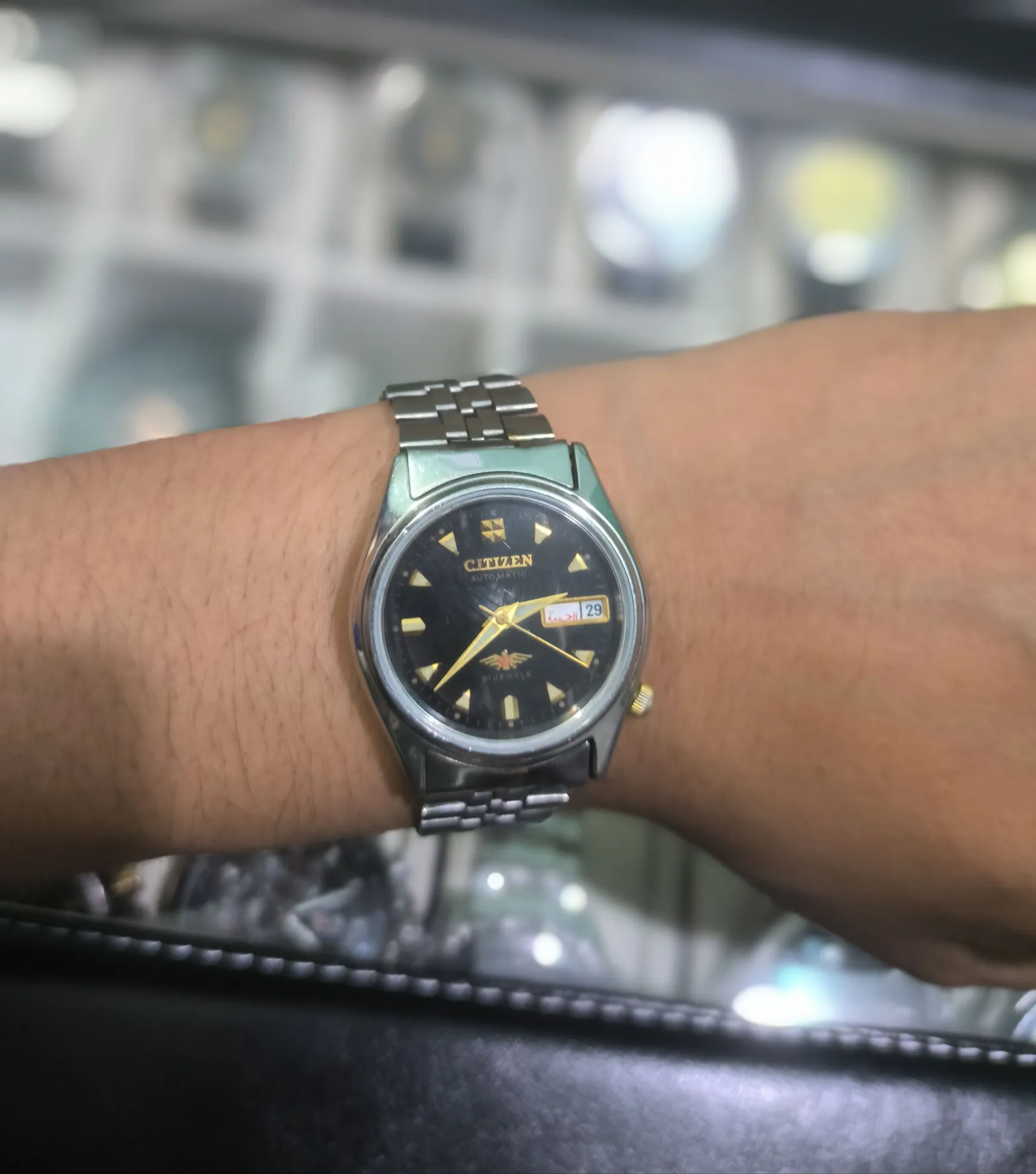Buy used Citizen Eagle 21 Jewels Black Dial Automatic Vintage Watch 34mm online on Resellpur