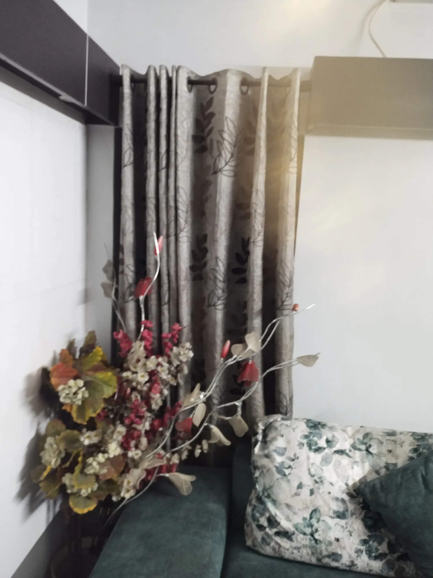 Buy used Full Size 8 Curtains With Lining, Like New Condition online on Resellpur