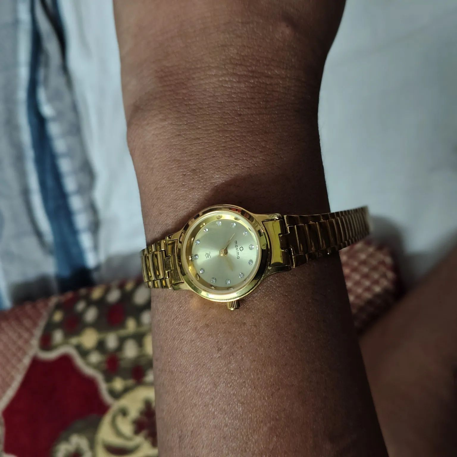 Buy used Maxima India New Women's Hand Watch Gold Chain online on Resellpur